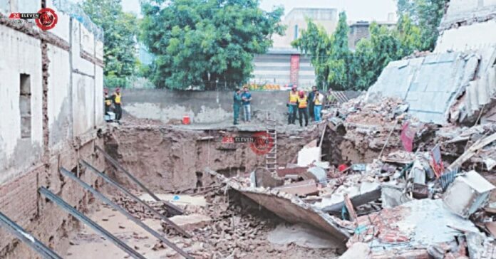 Gas Cylinder Explosion Leads to Roof Collapse, Injuring Eight in Faisalabad